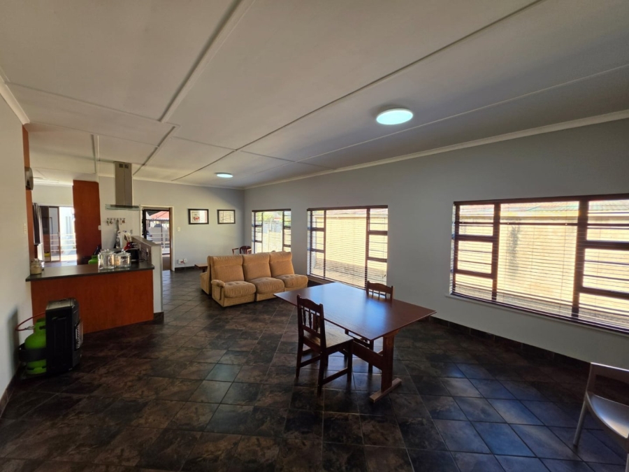 6 Bedroom Property for Sale in Bethlehem Free State